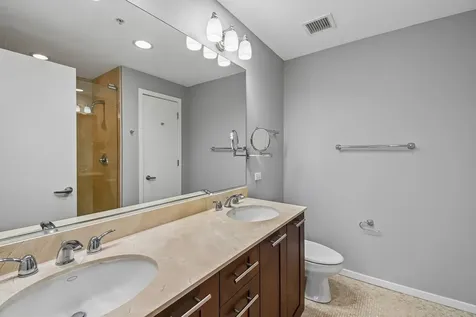 240 East Illinois Street Chicago IL 60611