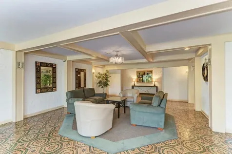 4000 Dundee Road Northbrook IL 60062