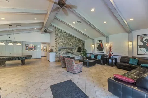 4000 Dundee Road Northbrook IL 60062