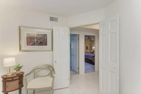 4000 Dundee Road Northbrook IL 60062