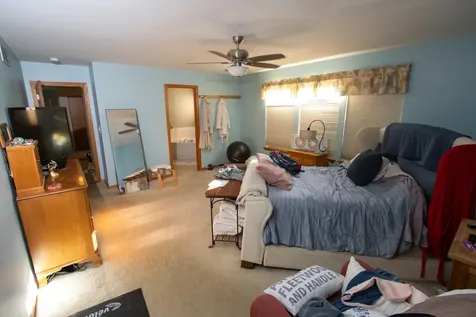 990 Wilkinson Lane North Aurora IL 60542