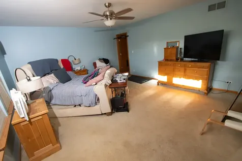 990 Wilkinson Lane North Aurora IL 60542