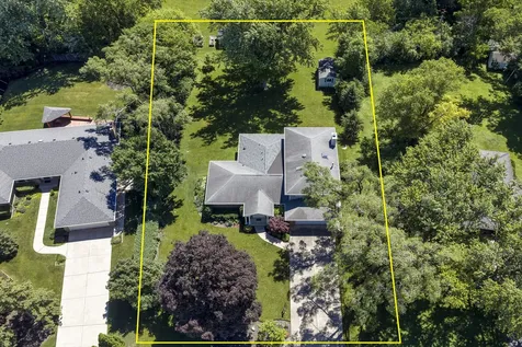 249 Spruce Road Northbrook IL 60062