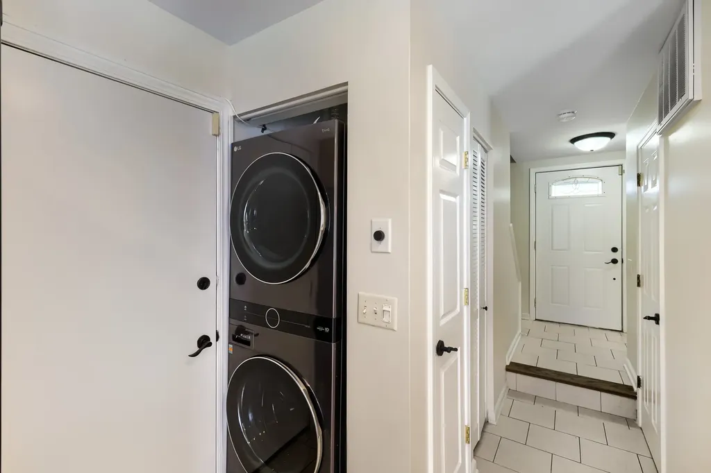 2474 Sunlight Court Aurora IL 60502