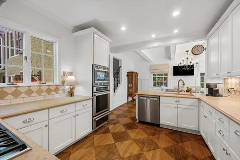 639 Lincoln Avenue Winnetka IL 60093