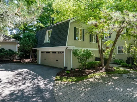 639 Lincoln Avenue Winnetka IL 60093
