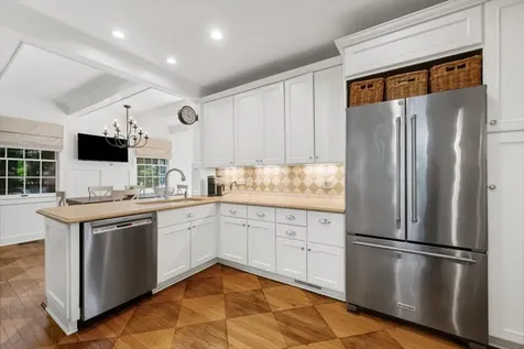639 Lincoln Avenue Winnetka IL 60093