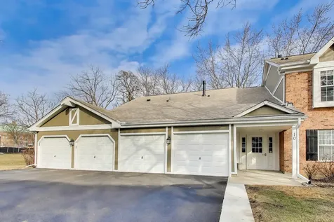 10 Waterbury Lane Schaumburg IL 60193