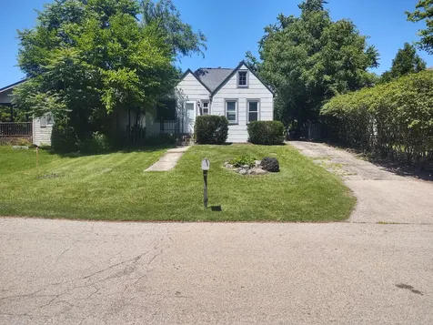 218 Southern Terrace Island Lake IL 60042