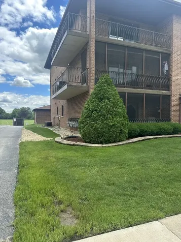 16743 Paxton Avenue Tinley Park IL 60477
