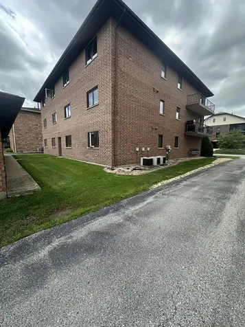 16743 Paxton Avenue Tinley Park IL 60477