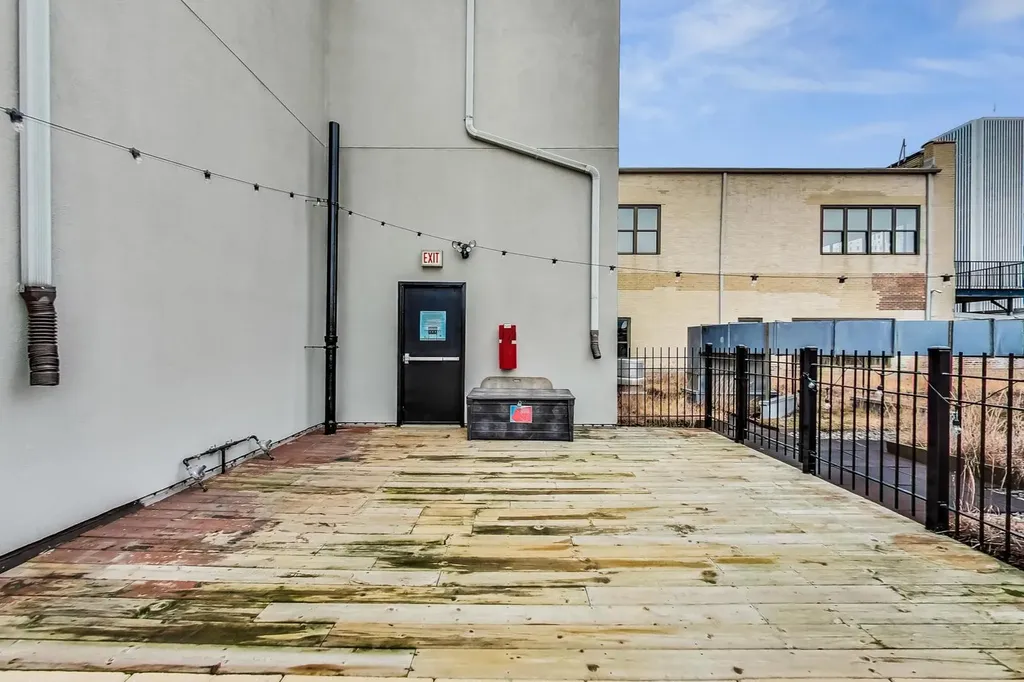 8 West Monroe Street Chicago IL 60603