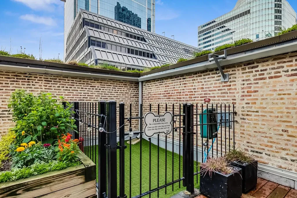 8 West Monroe Street Chicago IL 60603