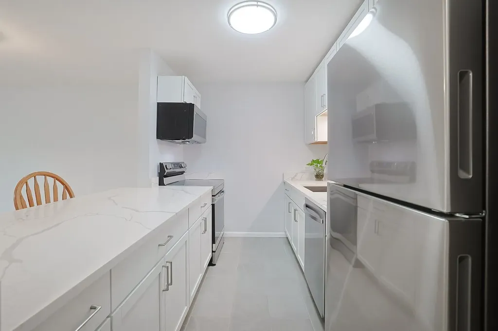3265 Kirchoff Road Rolling Meadows IL 60008