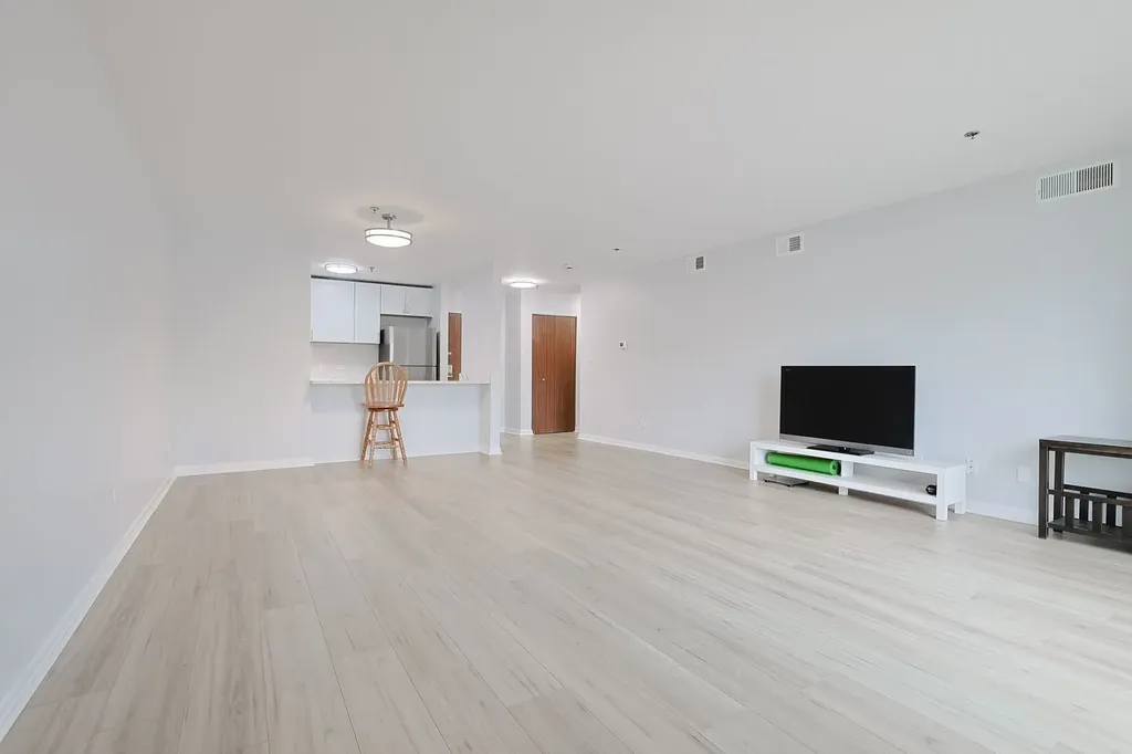 3265 Kirchoff Road Rolling Meadows IL 60008
