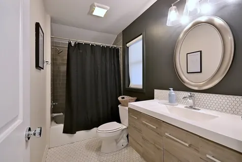 511 Everett Avenue Crystal Lake IL 60014
