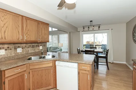 1272 Silk Oak Lane Bartlett IL 60103