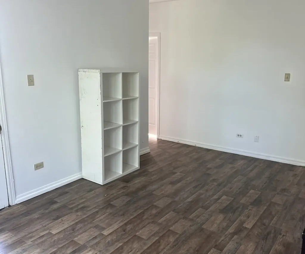 6800 South Dante Avenue Chicago IL 60637