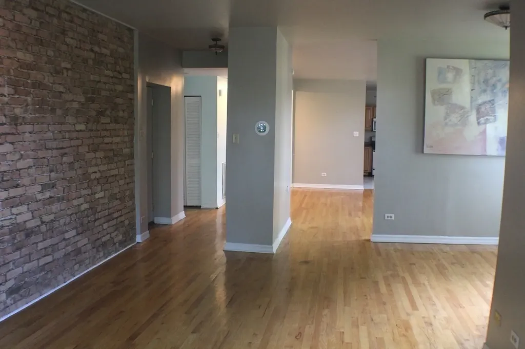 6800 South Dante Avenue Chicago IL 60637