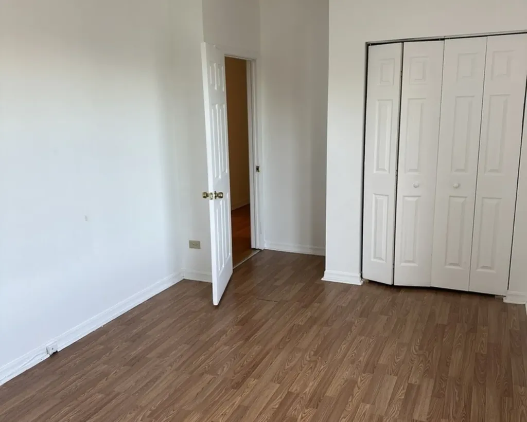 6800 South Dante Avenue Chicago IL 60637