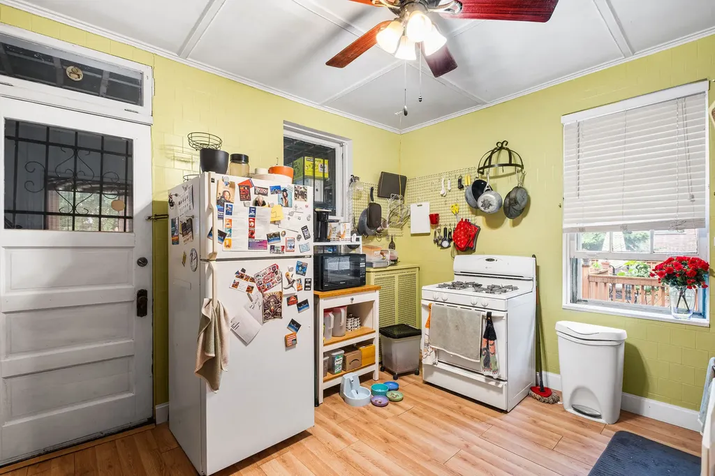 7529 North Winchester Avenue Chicago IL 60626