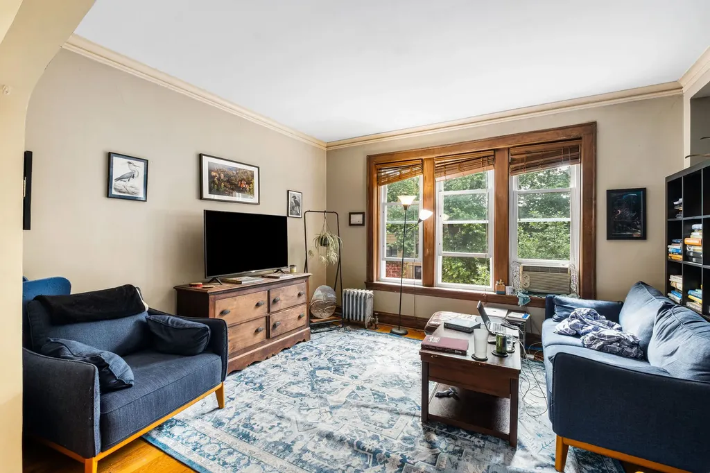 7529 North Winchester Avenue Chicago IL 60626