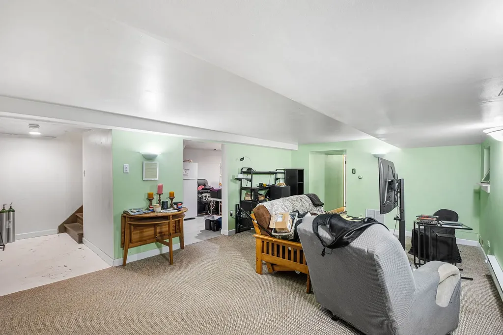 7529 North Winchester Avenue Chicago IL 60626