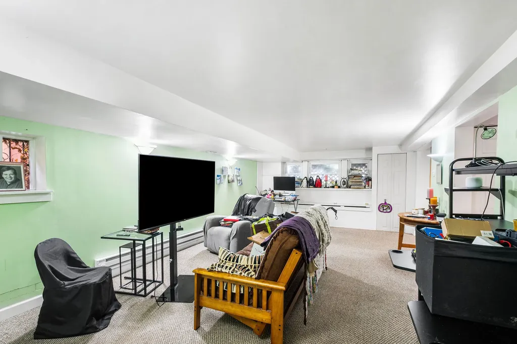 7529 North Winchester Avenue Chicago IL 60626