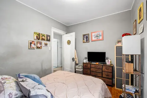 7529 North Winchester Avenue Chicago IL 60626