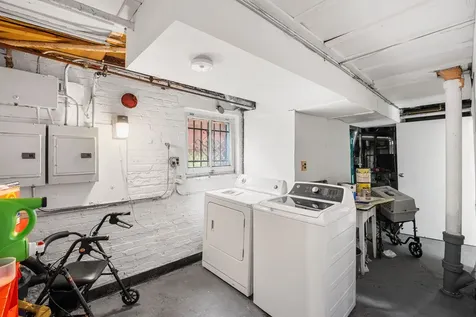 7529 North Winchester Avenue Chicago IL 60626