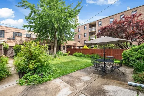 7529 North Winchester Avenue Chicago IL 60626