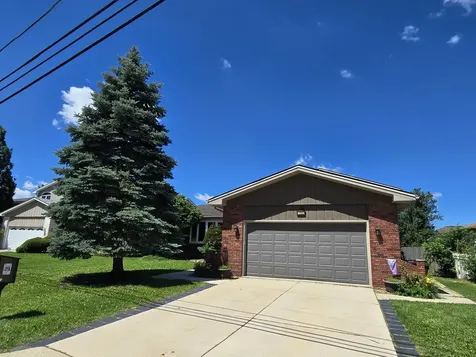17042 Lockwood Avenue Oak Forest IL 60452