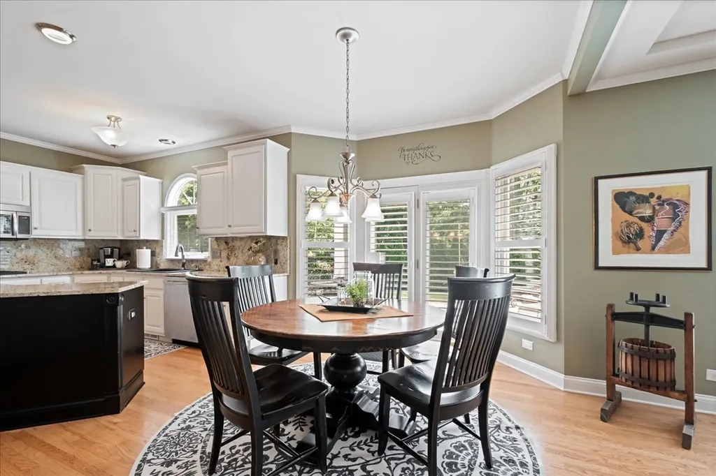 2412 Shaker Court Naperville IL 60564