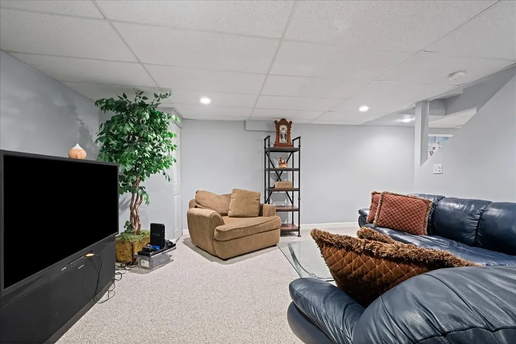 2412 Shaker Court Naperville IL 60564