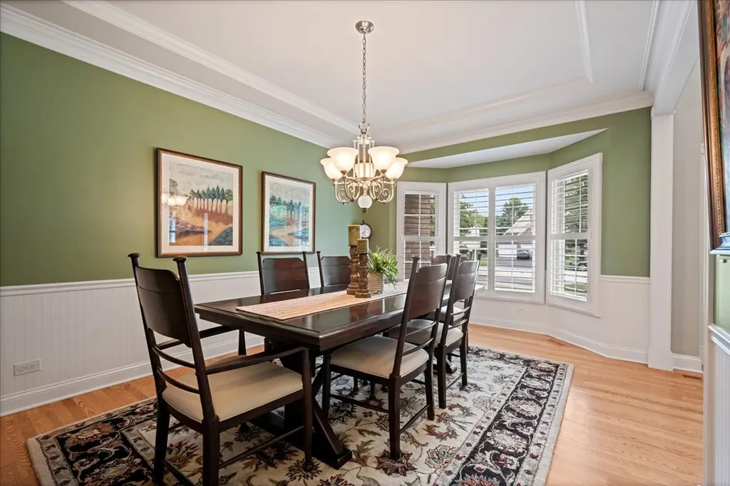 2412 Shaker Court Naperville IL 60564