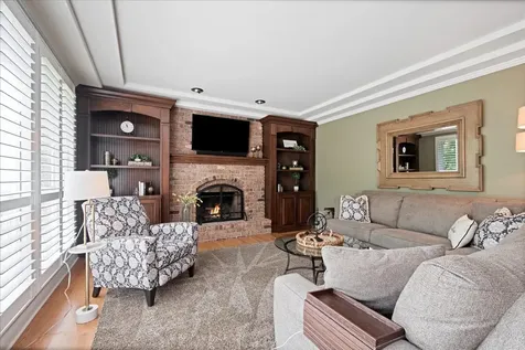 2412 Shaker Court Naperville IL 60564