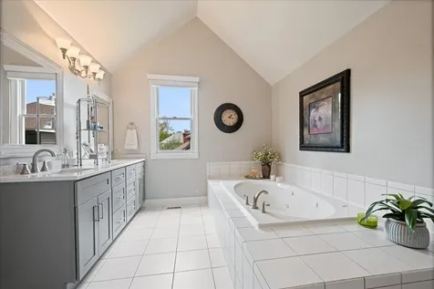 2412 Shaker Court Naperville IL 60564