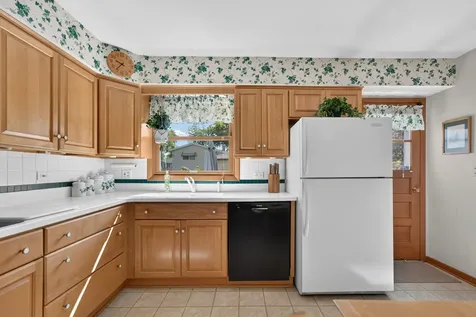 89 South Clarendon Avenue Addison IL 60101