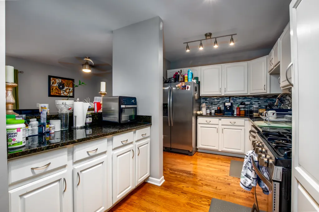4414 South King Drive Chicago IL 60653
