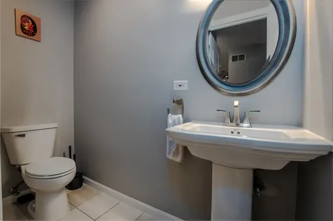 4414 South King Drive Chicago IL 60653