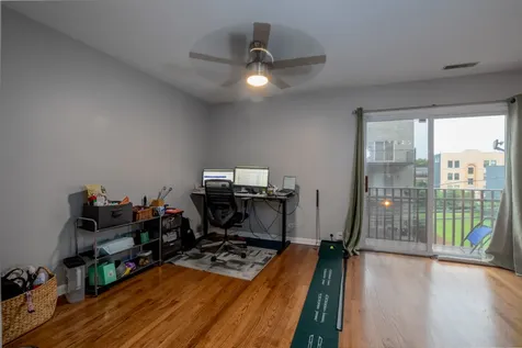 4414 South King Drive Chicago IL 60653