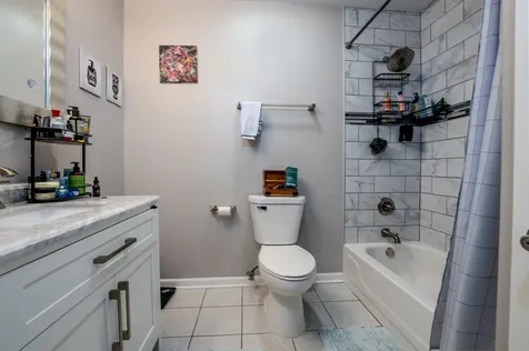 4414 South King Drive Chicago IL 60653