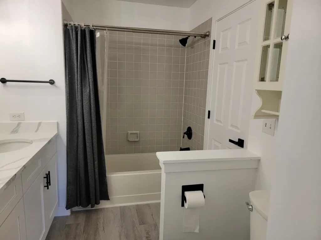 2992 Heatherwood Court Schaumburg IL 60194