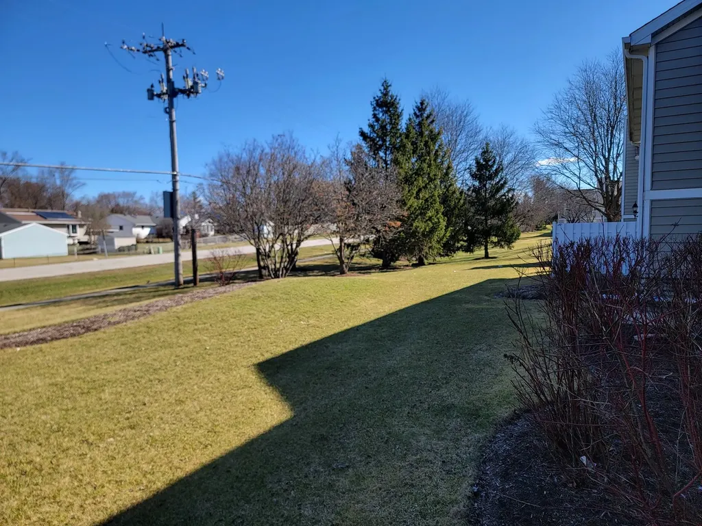 2992 Heatherwood Court Schaumburg IL 60194