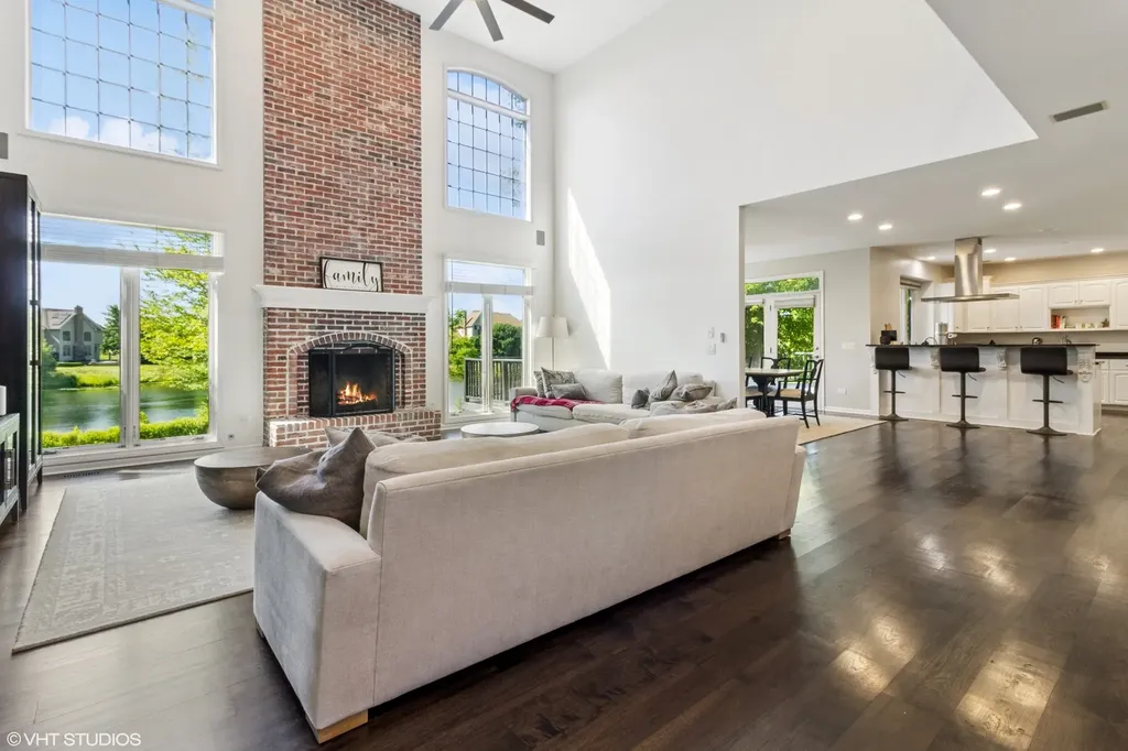 3304 Rollingridge Road Naperville IL 60564