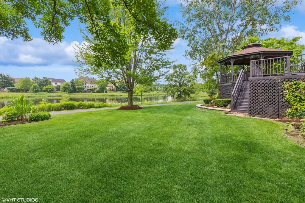 3304 Rollingridge Road Naperville IL 60564