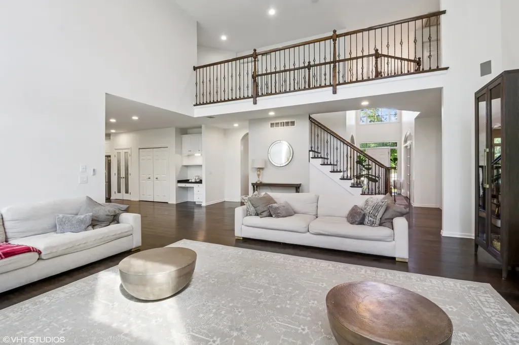 3304 Rollingridge Road Naperville IL 60564