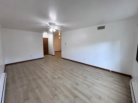 8442 West Oak Avenue Niles IL 60714