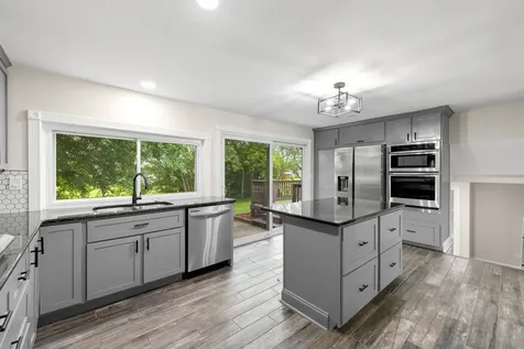 1055 Samson Drive University Park IL 60484