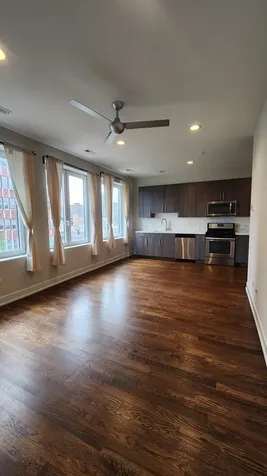4428 North Sheridan Road Chicago IL 60640